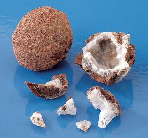 Break Your Own Geodes Kit